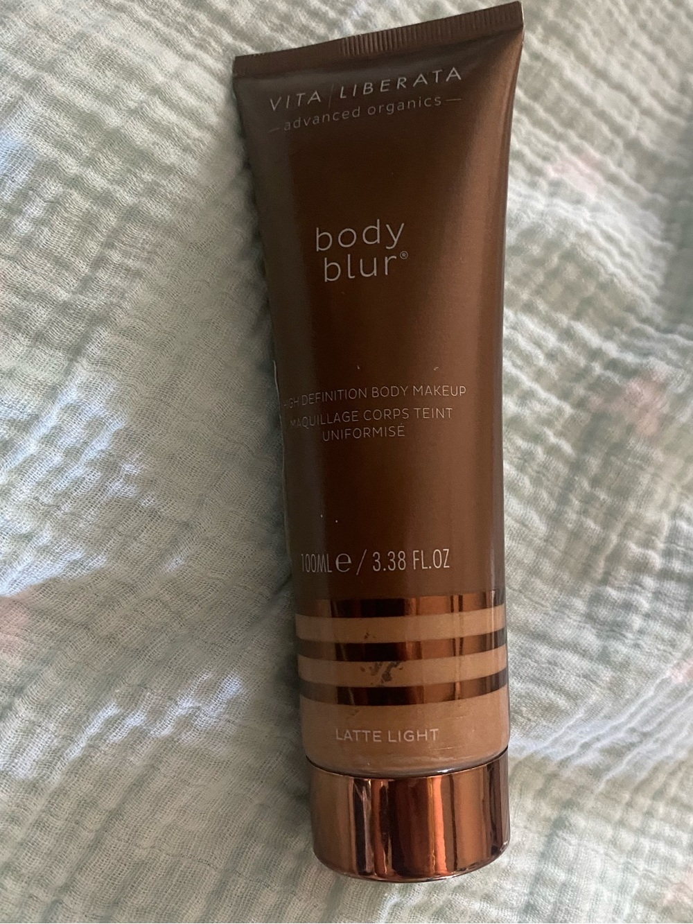 Vita Liberata Body Blur High-Definition Body Makeup — Latte Light (Brown)